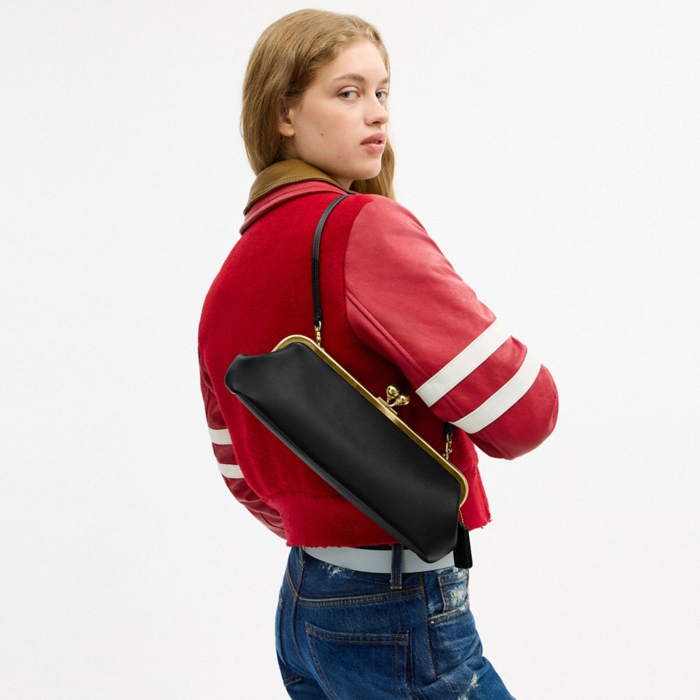 Coach Kisslock Frame Bag 30 - Black detail